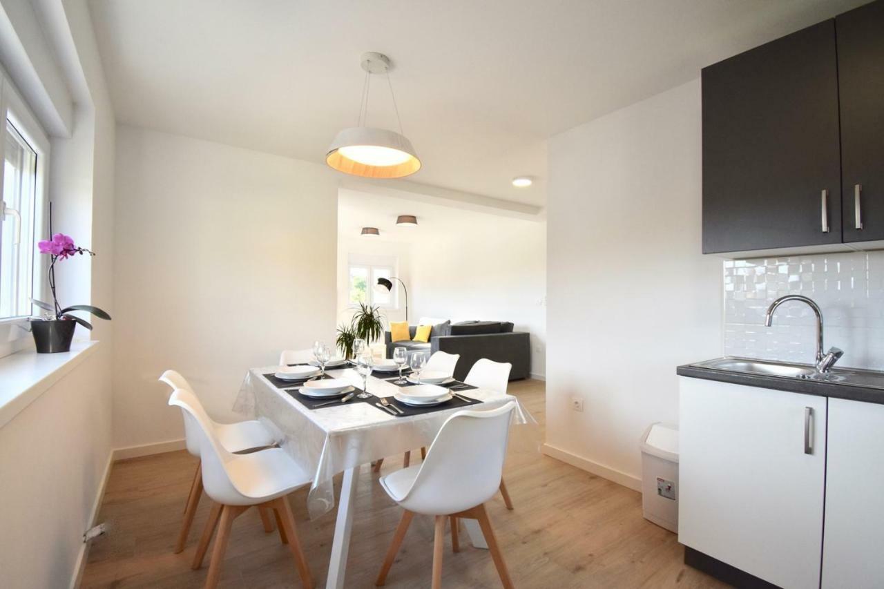 Apartments Mira พูลา ภายนอก รูปภาพ